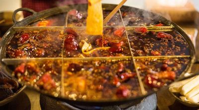  重慶火鍋底料食品廠，很好的配菜，讓你彰顯男人風范