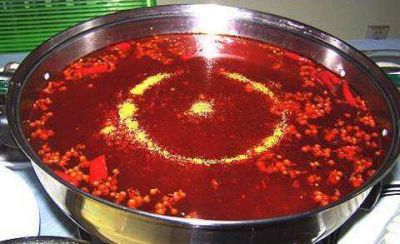 重慶火鍋底料加工廠，這樣吃火鍋，大寫的“瘦”