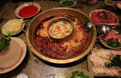 重慶火鍋底料加工，吃火鍋，九宮格不可辜負
