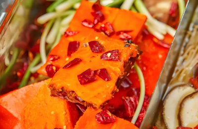 如何選擇定制紅油？正宗風(fēng)味引客流