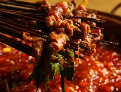 揭秘重慶串串香底料批發(fā)廠家：核心優(yōu)勢究竟何在？