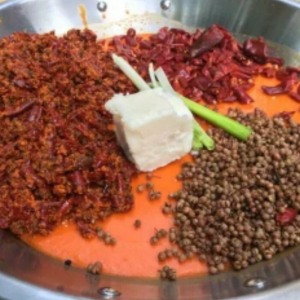 如何尋覓正宗重慶火鍋底料生產(chǎn)廠家？
